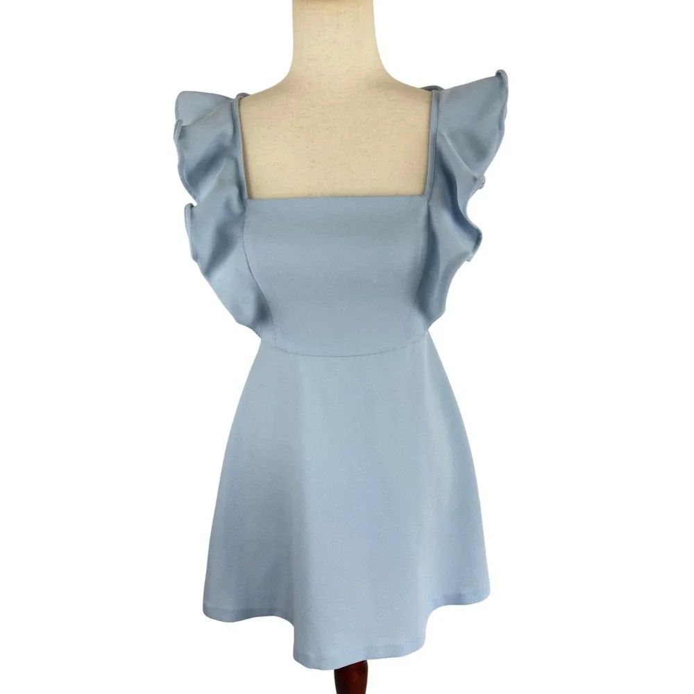 BCBGeneration ruffle sleeve